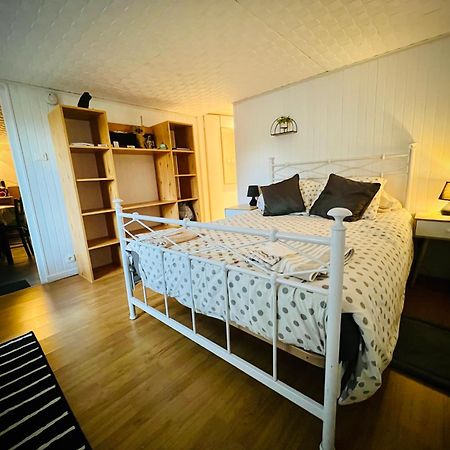 Gland Chambre En Rez De Jardin מראה חיצוני תמונה